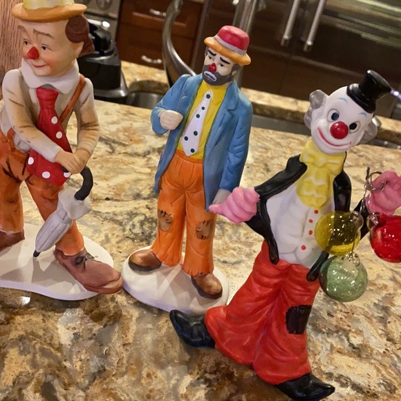 Vintage Clowns, Flambro Emmett Kelly Jr Hobo, Arnart with Umbrella Lot - Picture 12 of 12